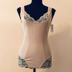 New Velvet Kitten Lace Bodysuit Size L